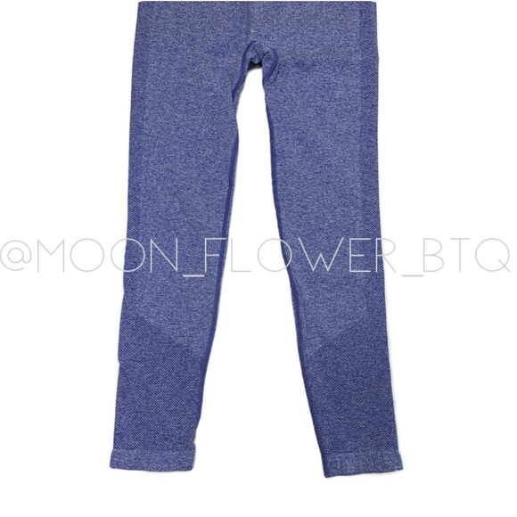 PrettyLittleThing Blue Sport Contour Cut Out Seamless Leggings - Picture 8 of 16